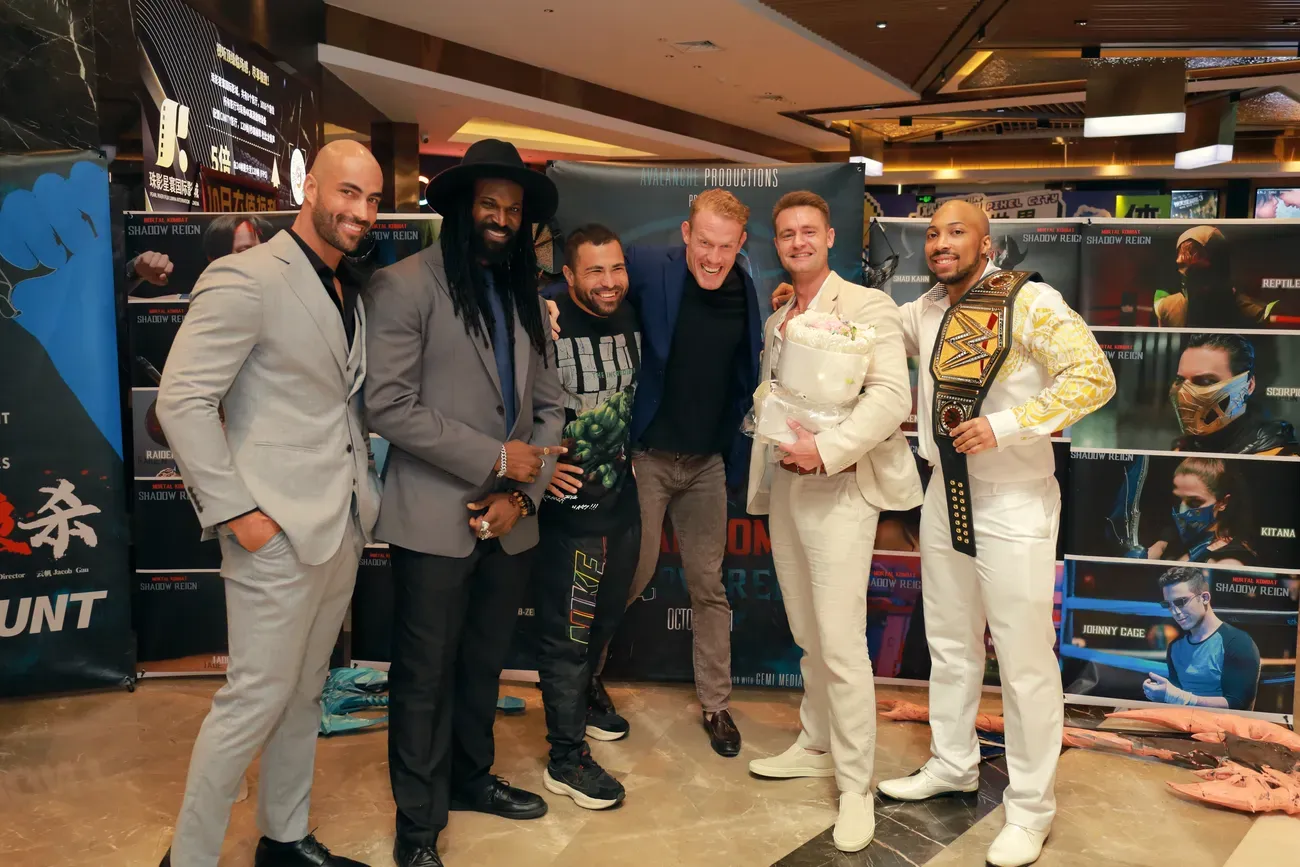 Cast and crew on the red carpet