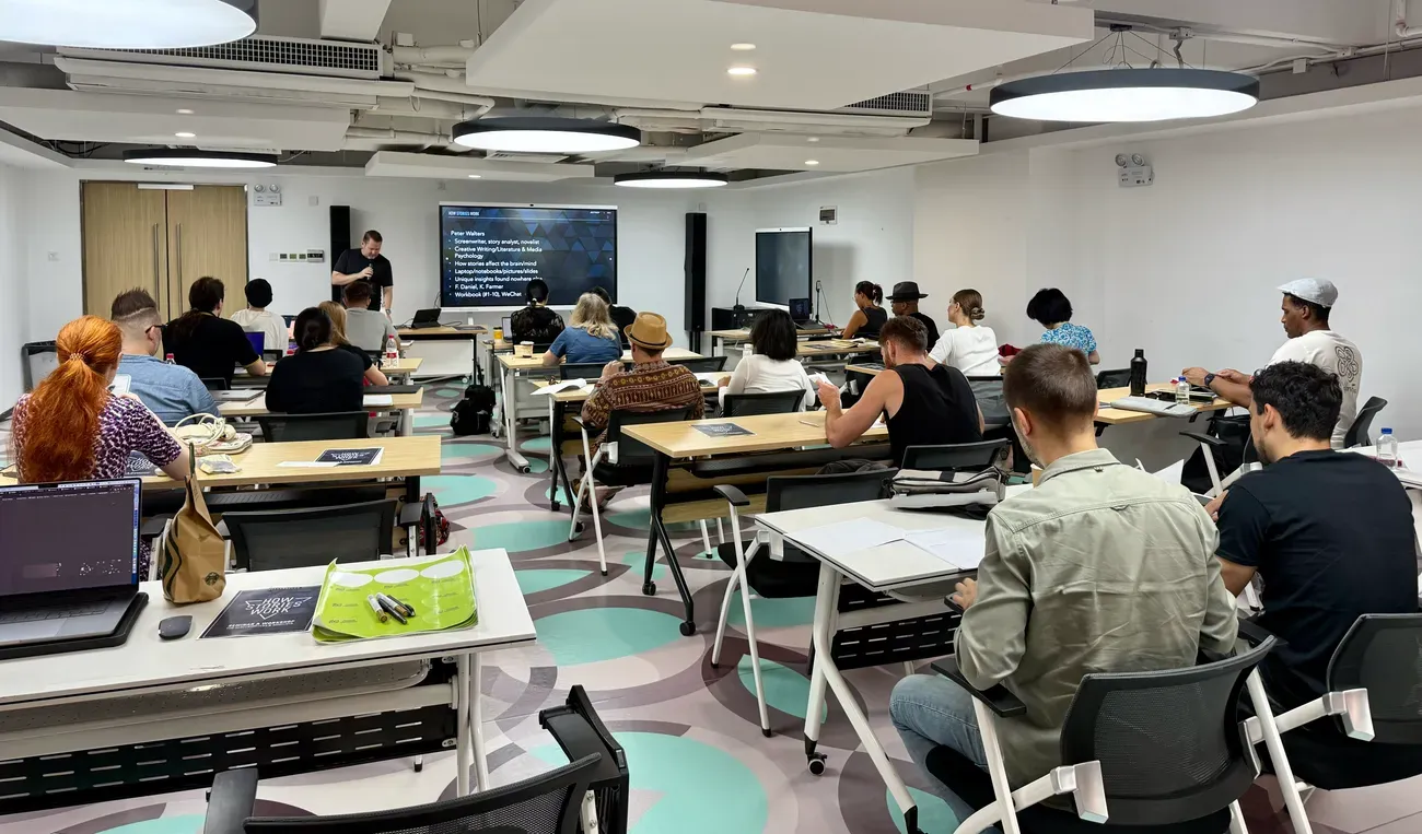 A full room at the storytelling workshop